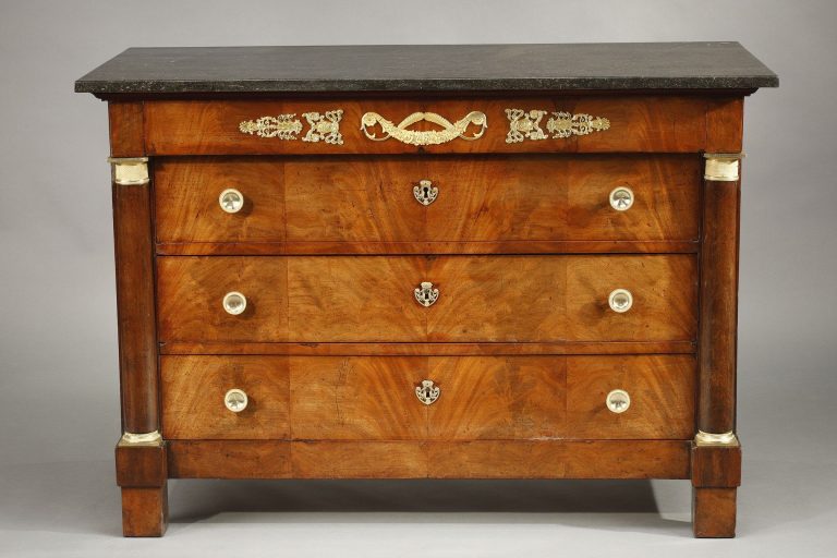 Commode style Empire